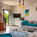 Rose House בית נופש *