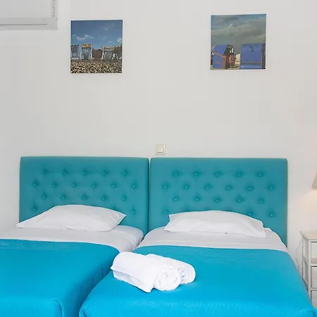 Rose House * Kompítsion