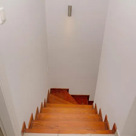 بيت للعطل Rose House