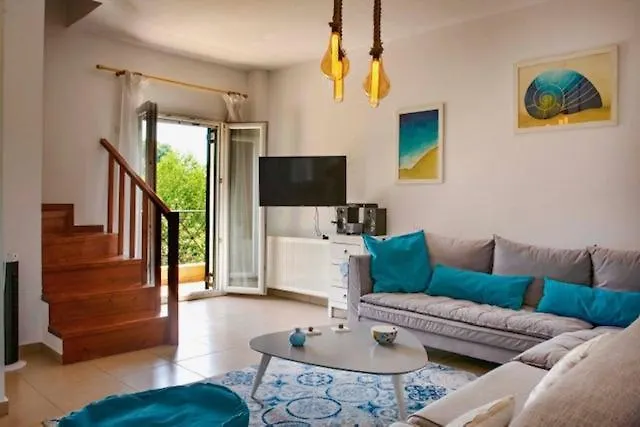 Rose House Ferienhaus *