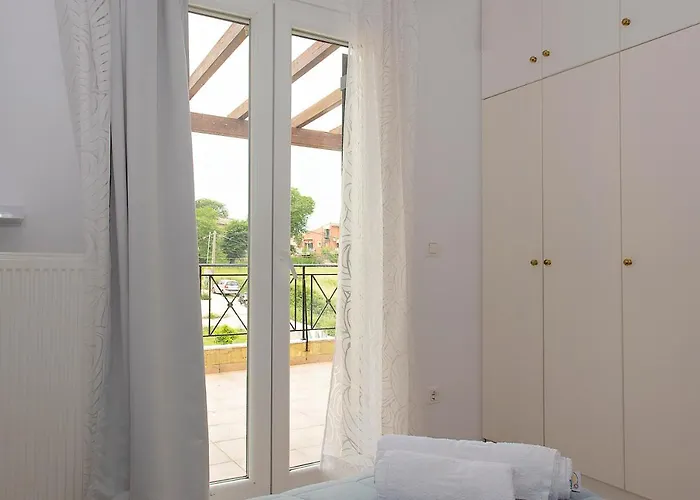 Ferienhaus Rose House Kompítsion