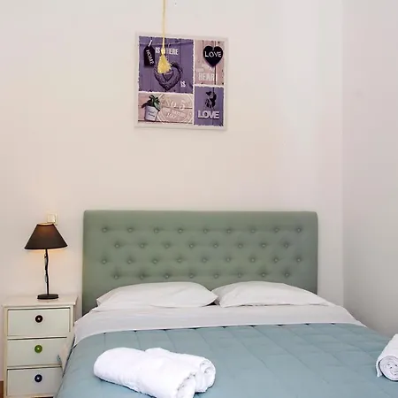 Rose House Σπίτι διακοπών Κομπίτσι