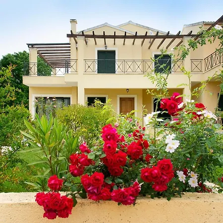 Rose House Hébergement de vacances Kompítsion